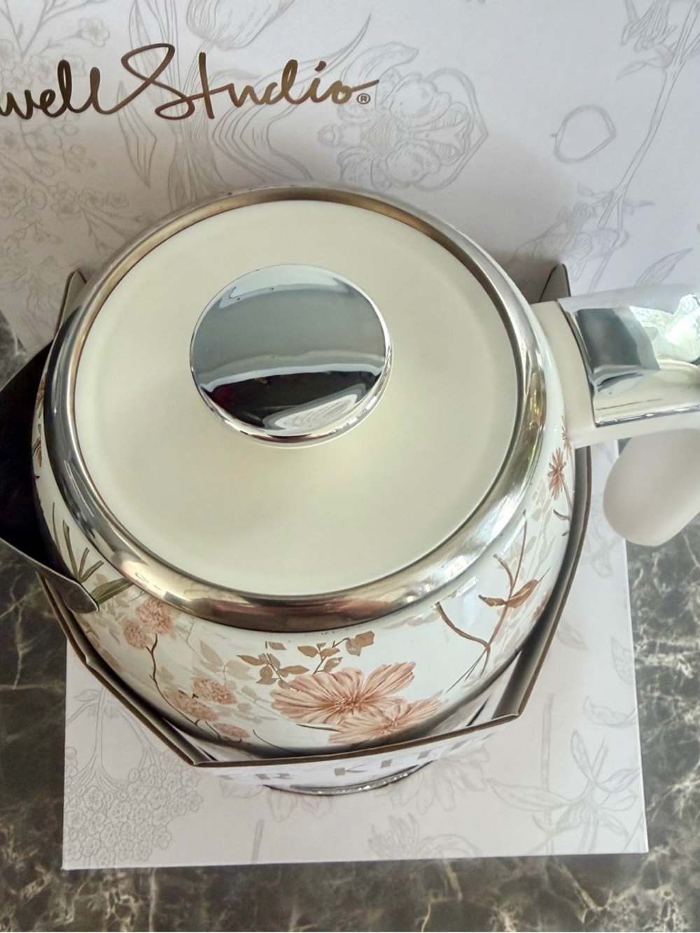 Kettle - Picture 6 of 11